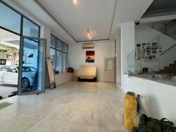 Sennett Avenue (D16), Semi-Detached #447340541